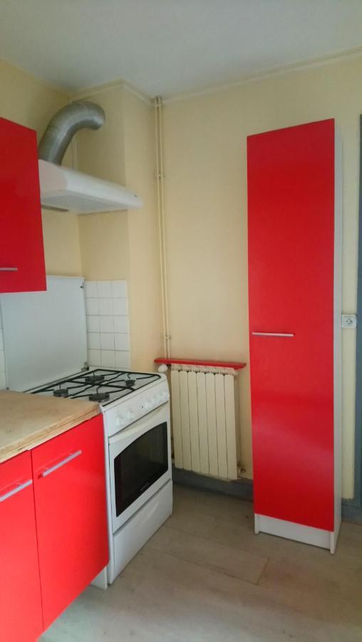 Hebergement Pour 2 Personnes,1 Chambres, Salon, Salle A Manger, Grand Garage Possibilite D'Un Lit 1 Personne Supplementaire Pour 15 Euros Sancoins Zewnętrze zdjęcie