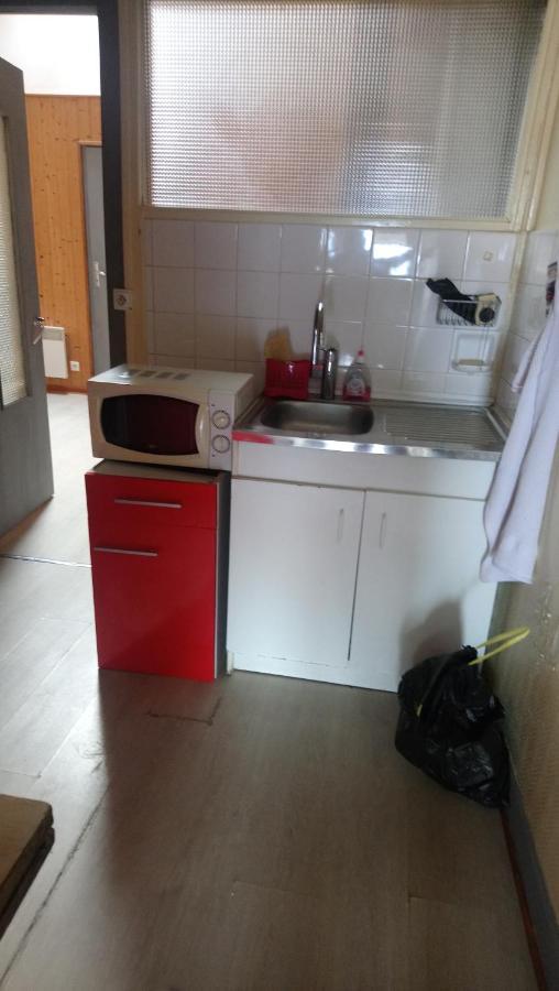 Hebergement Pour 2 Personnes,1 Chambres, Salon, Salle A Manger, Grand Garage Possibilite D'Un Lit 1 Personne Supplementaire Pour 15 Euros Sancoins Zewnętrze zdjęcie